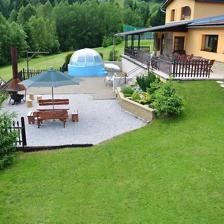 بيت ضيافة Popelka Špindlerŭv Mlýn
